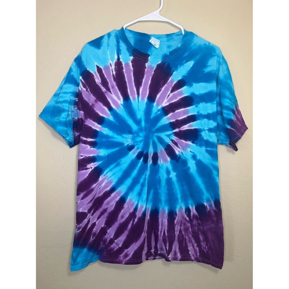 Vibrant purple & blue spiral tie dye shirt adult large